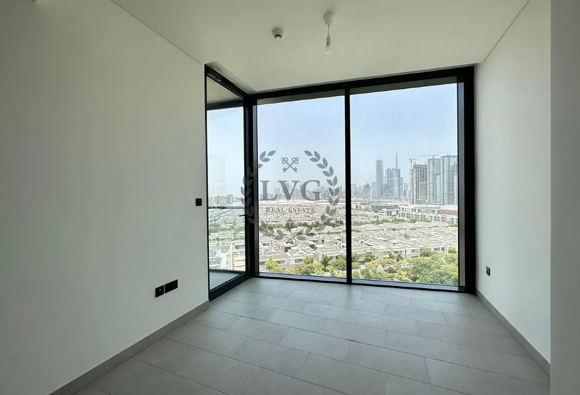 Best Investment| Mid-Floor 1 BR | Bright & Modern