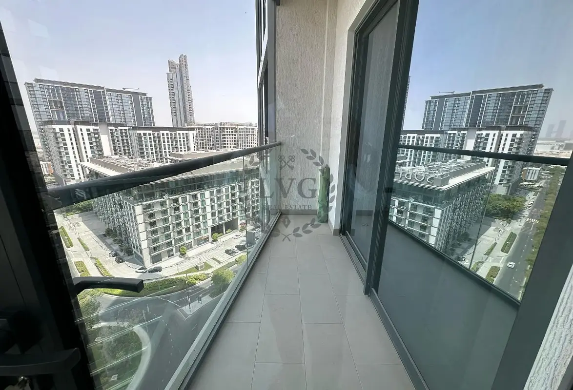 Best Investment| Mid-Floor 1 BR | Bright & Modern