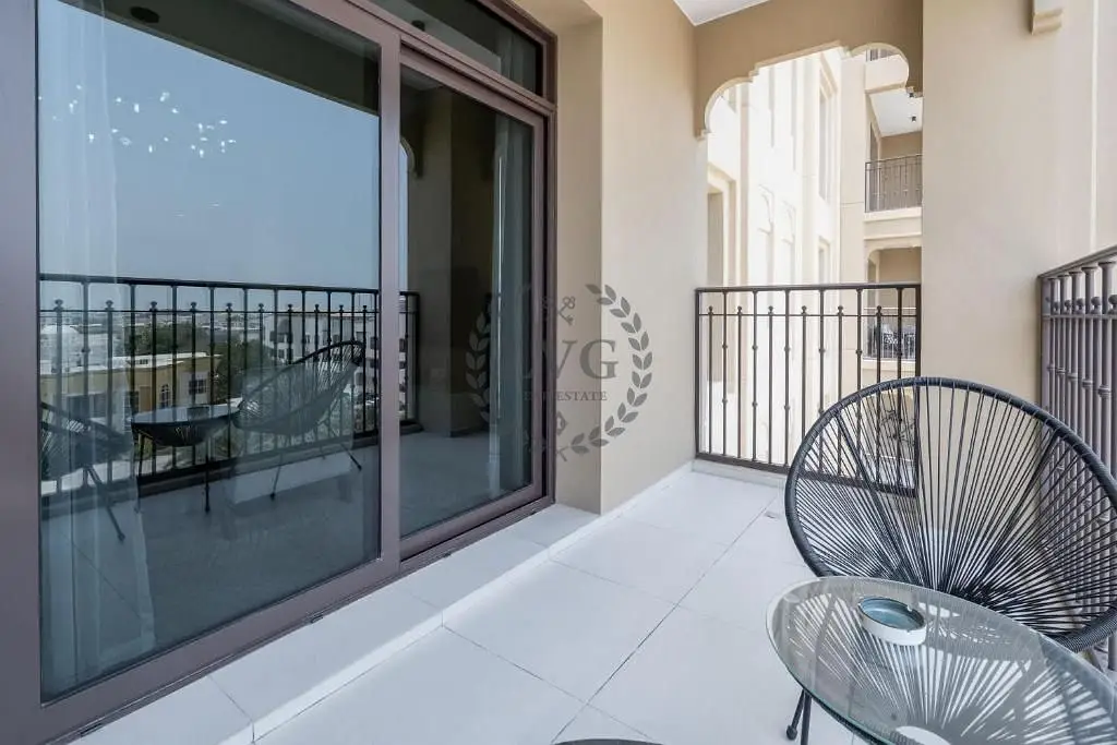 MID FLOOR | BURJ AND SKYLINE VIEW | FULLY FURNISHED