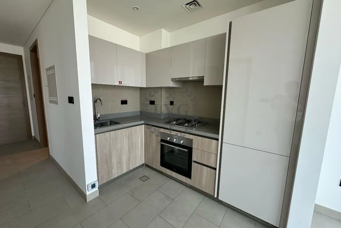 Skyline View | High-Floor 1BR | Inquire now