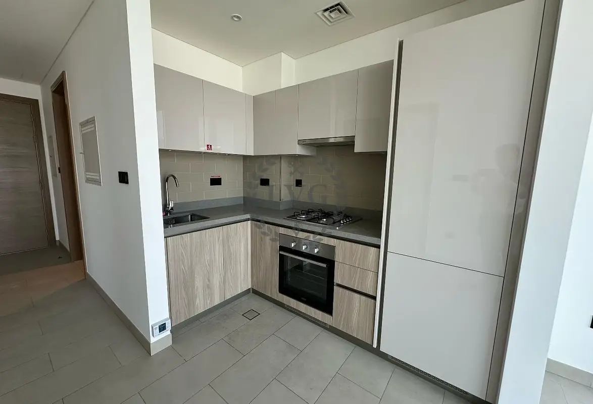 Skyline View | High-Floor 1BR | Inquire now