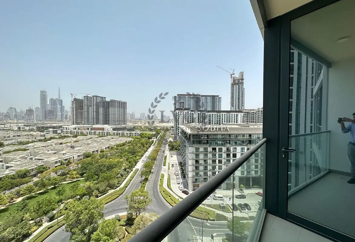 Skyline View | High-Floor 1BR | Inquire now