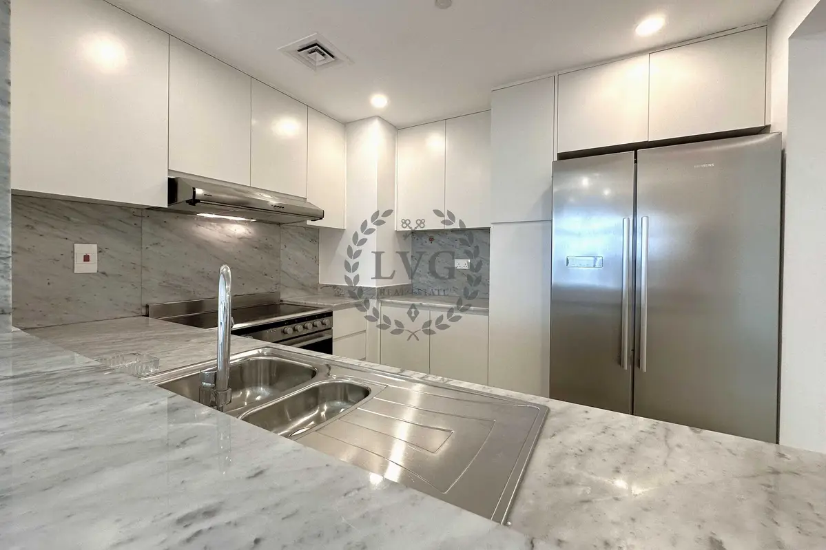 860351795-1066×800 Open Kitchen l Unfurnished l Mid Floor | Vacant