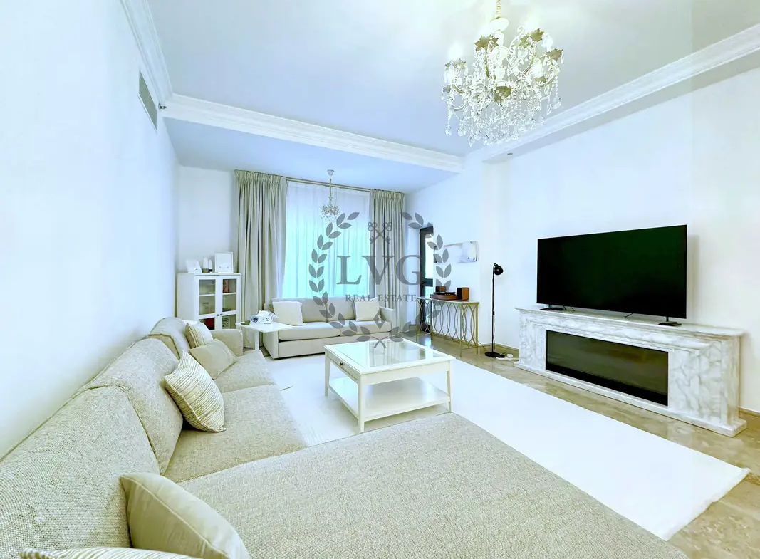 Elegant Living | Serene Community View