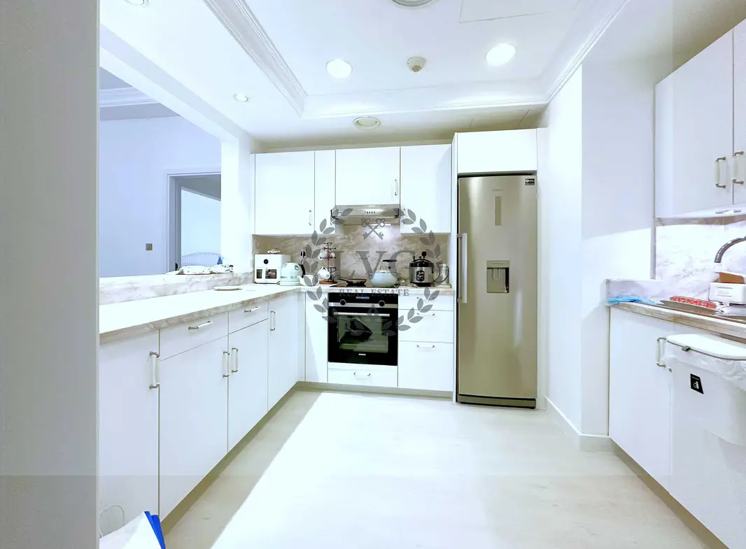 Elegant Living | Serene Community View