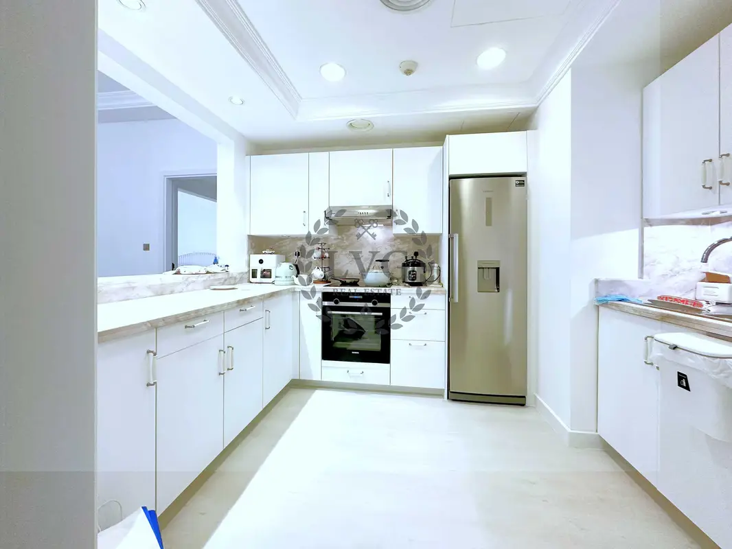 Elegant Living | Serene Community View