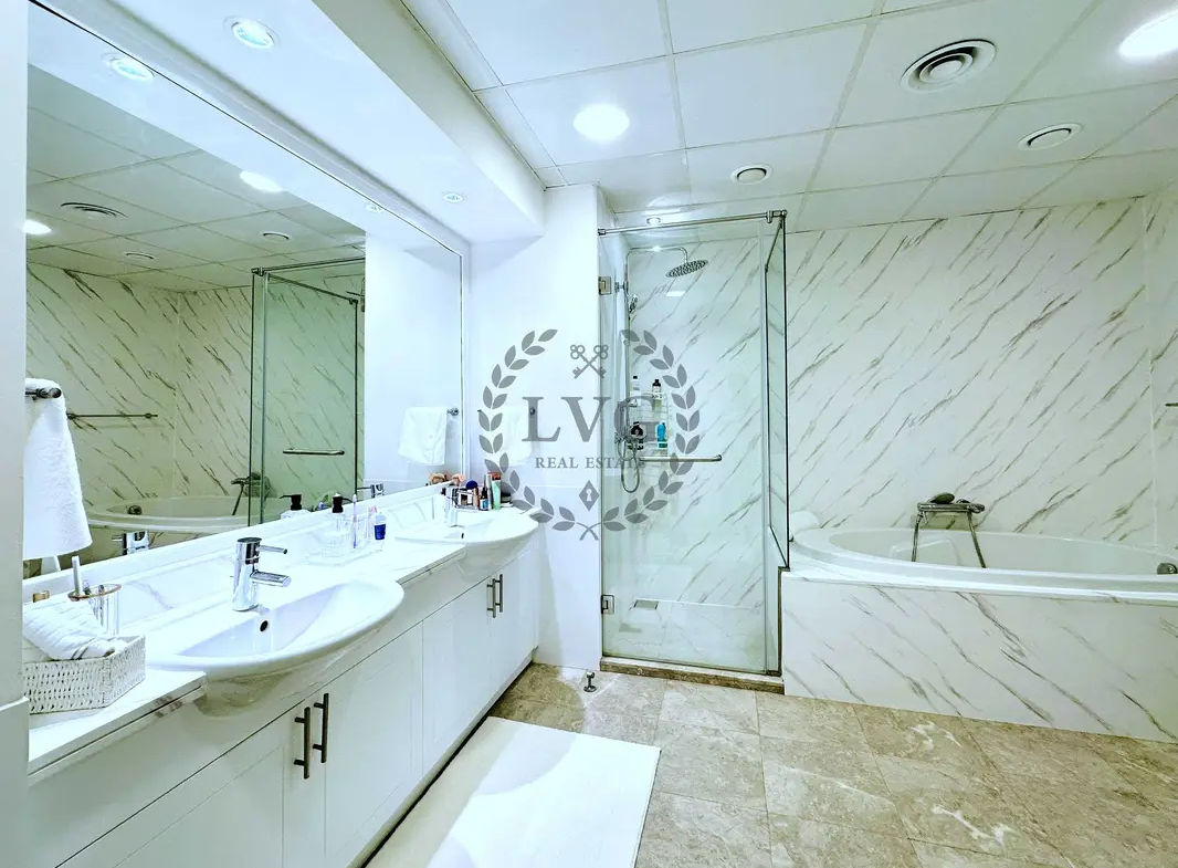 Elegant Living | Serene Community View