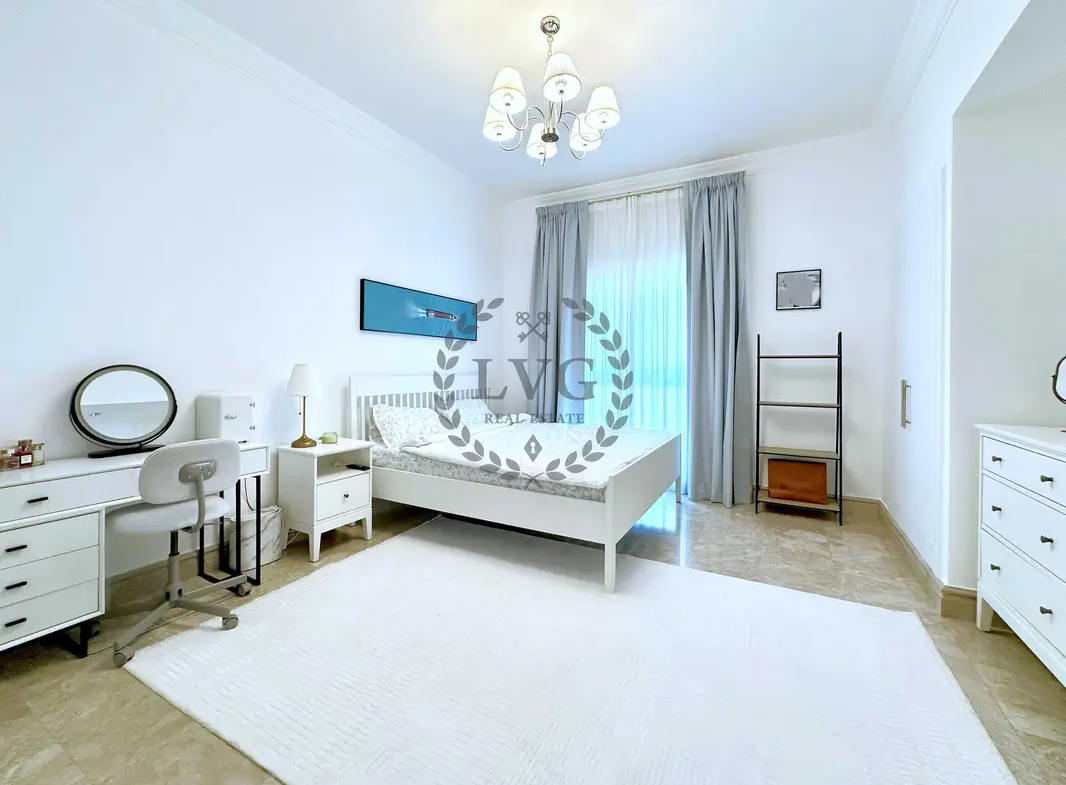 Elegant Living | Serene Community View