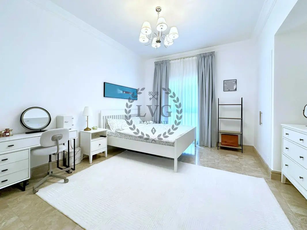 Elegant Living | Serene Community View