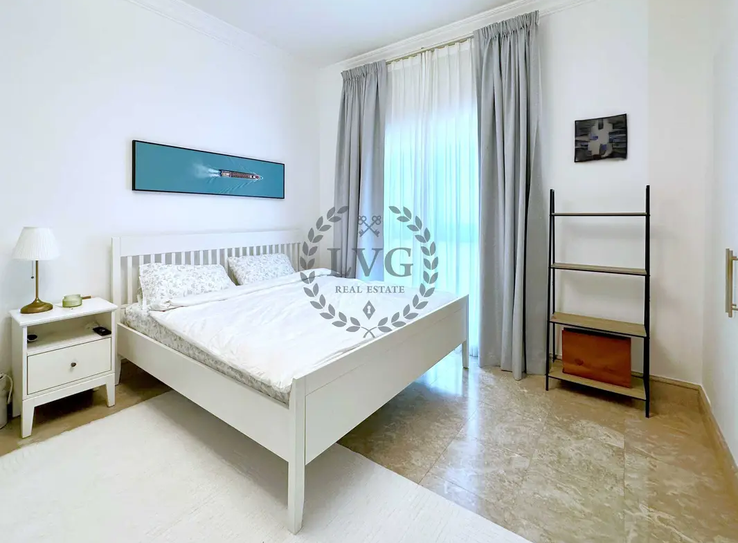 Elegant Living | Serene Community View