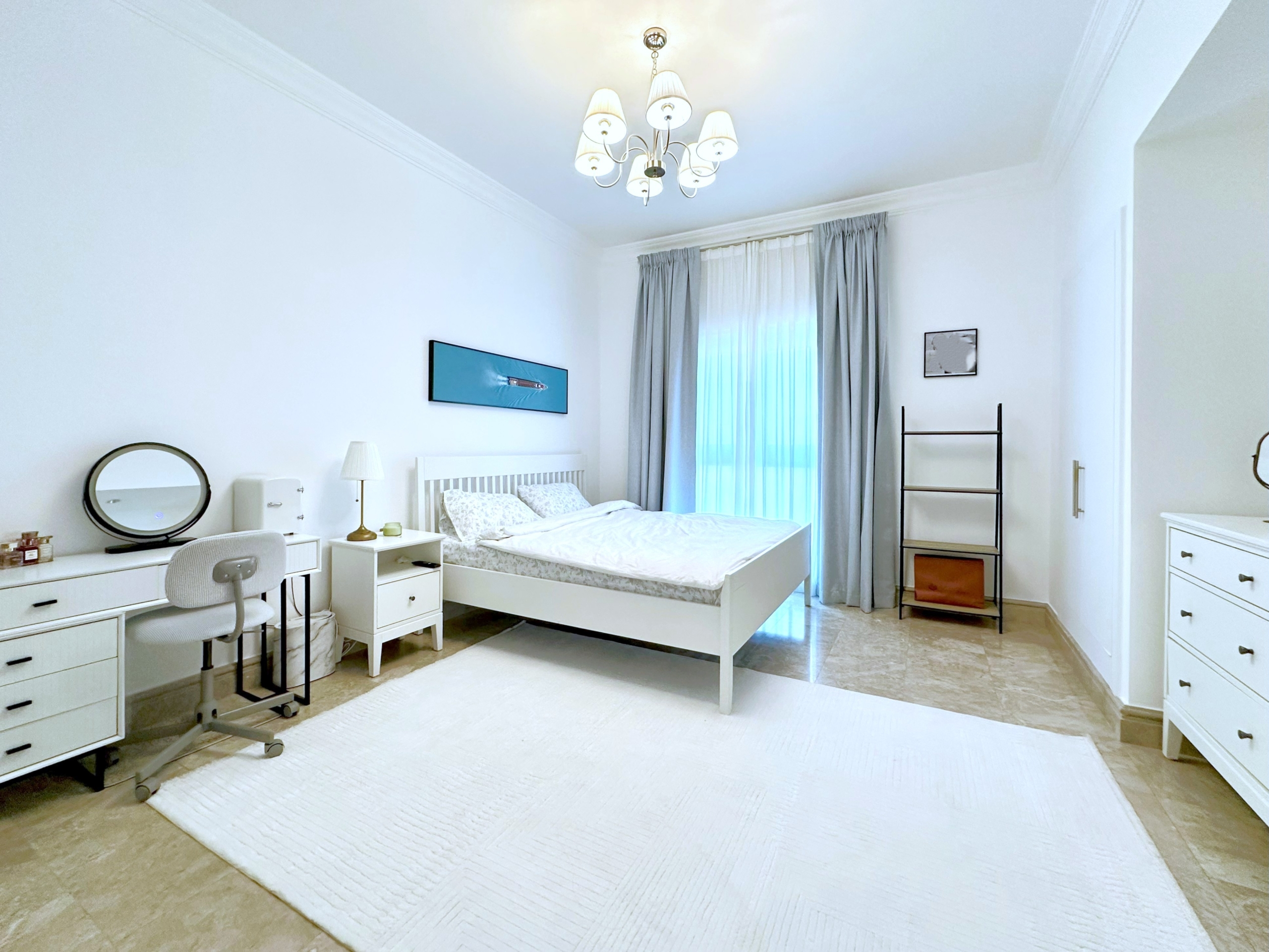 Elegant Living | Serene Community View