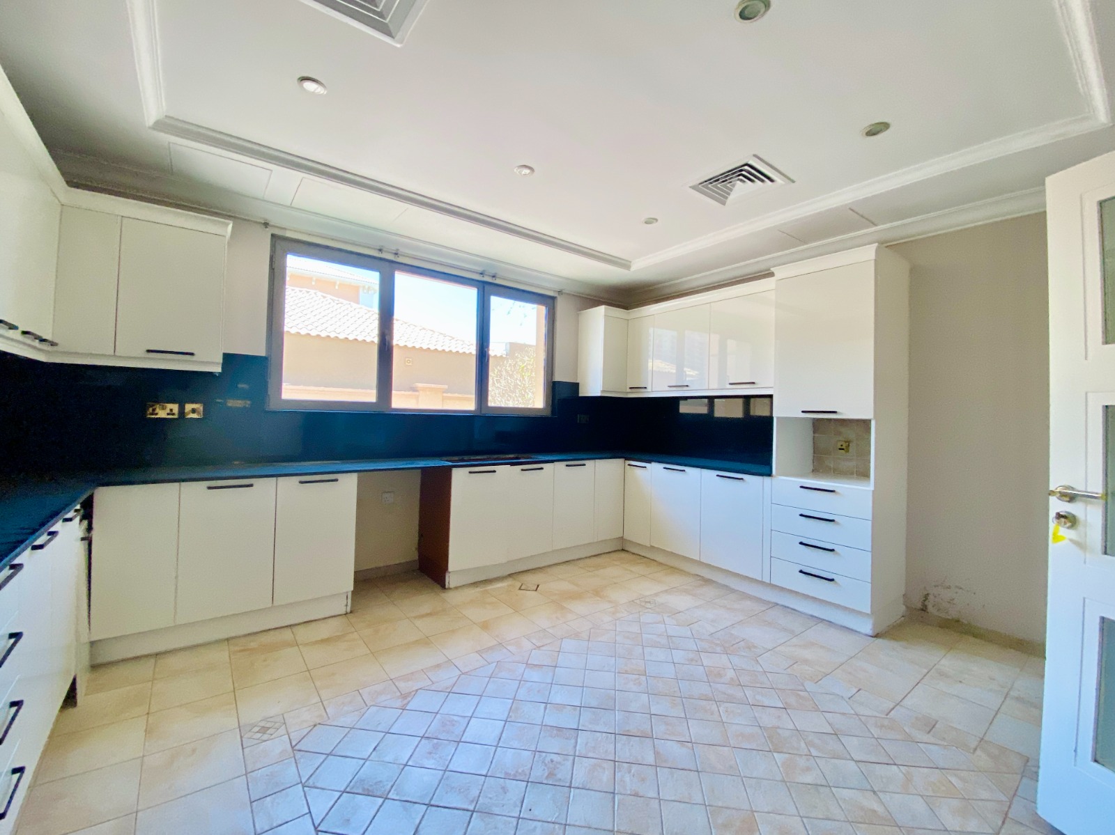 Marina View | G+2 Villa | Beach Access | Private pool