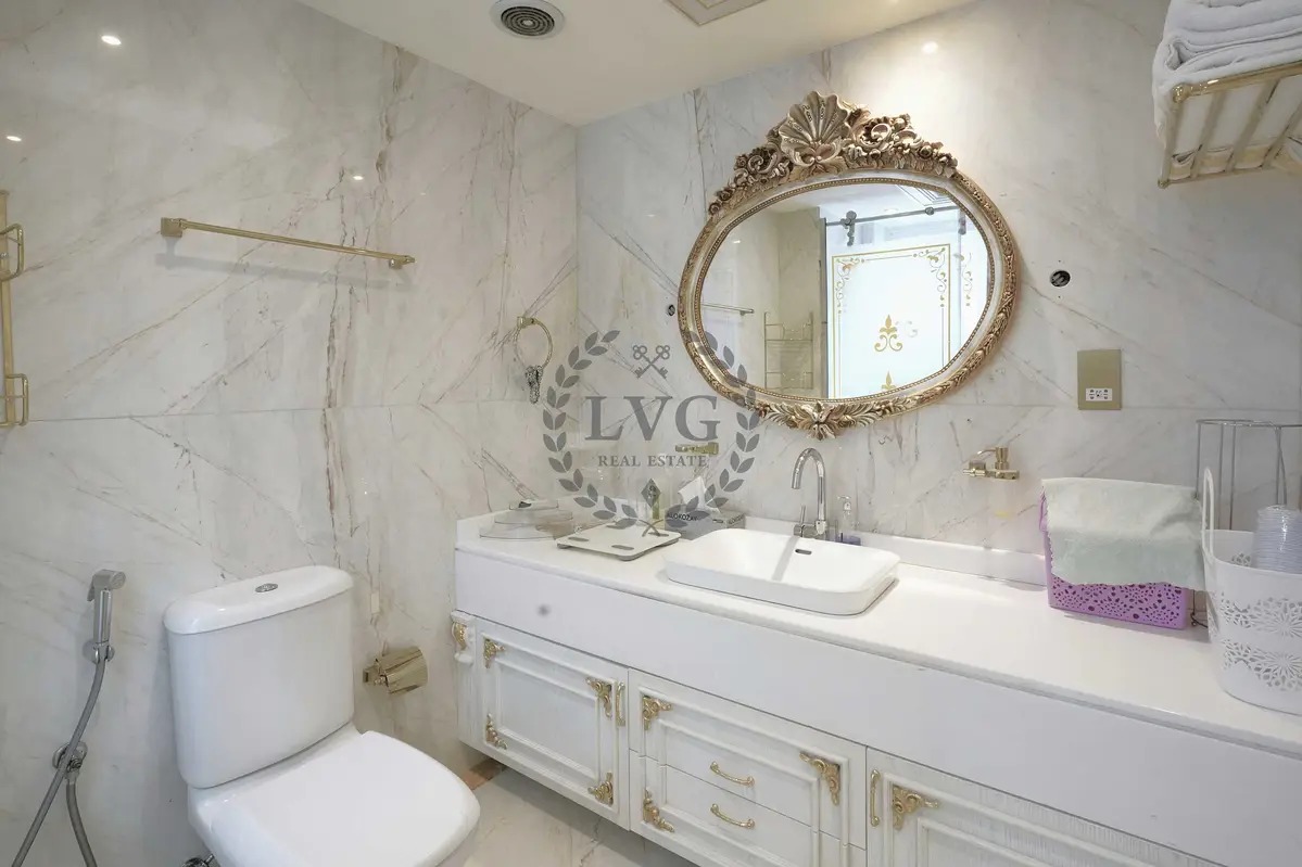 WhatsApp Image 2026-09-15 at 16.36.35 (1) Vacant on transfer | Skyline View | Closer to tip